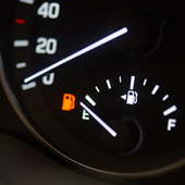 empty petrol tank dashboard indicator